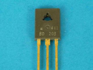 BD208 PNP transistor TO127