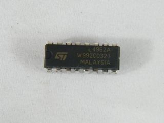 L4962A ST MICROELECTRONIC  SWITKING REGULATOR DIL16
