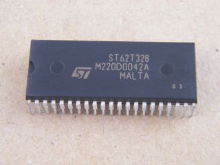 ST62T32BB6 ST MICROCONTROLLER PSDIP42