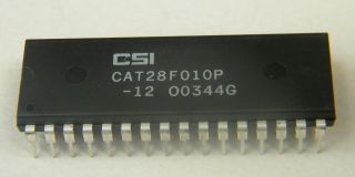   CAT28F010P-12   128KX8 EEPROM 1MB CATALIST (CSI) DIP32