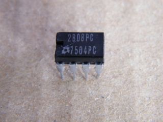 AM2808PC 1024BIT DINAMIC SHIFT REGISTER AMD DIP8