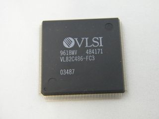 VL82C486-FC3  VLSI  CPU 486 33MHZ QFP200